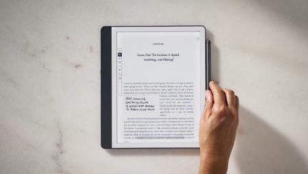 Amazon làm mới máy đọc sách đa năng Kindle Scribe với màu mới, bút mới và các tính năng AI